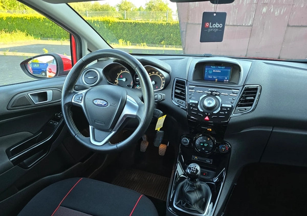 Ford Fiesta cena 33800 przebieg: 169000, rok produkcji 2015 z Radom małe 562